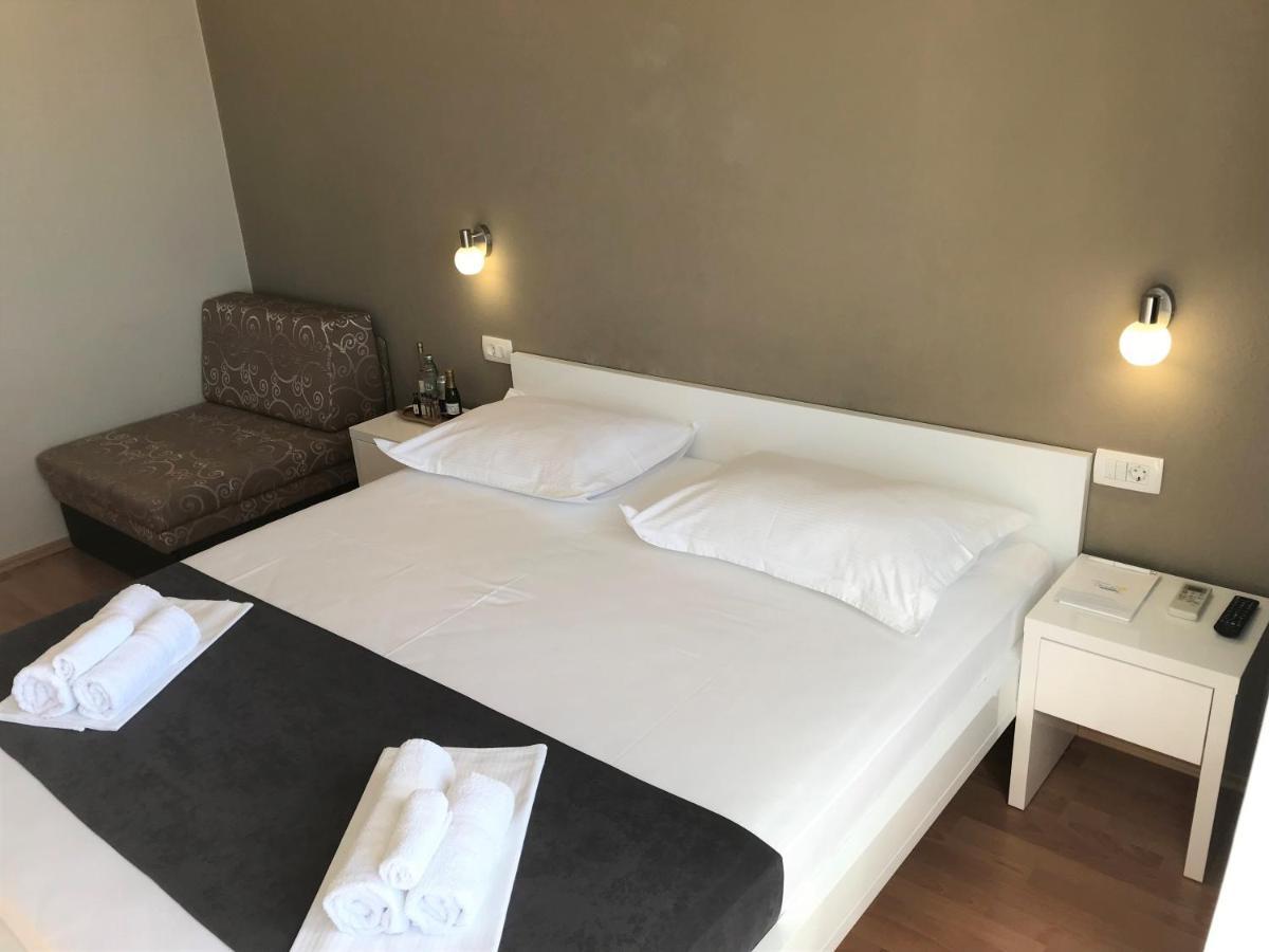 Berulia Accommodation Brela Zewnętrze zdjęcie