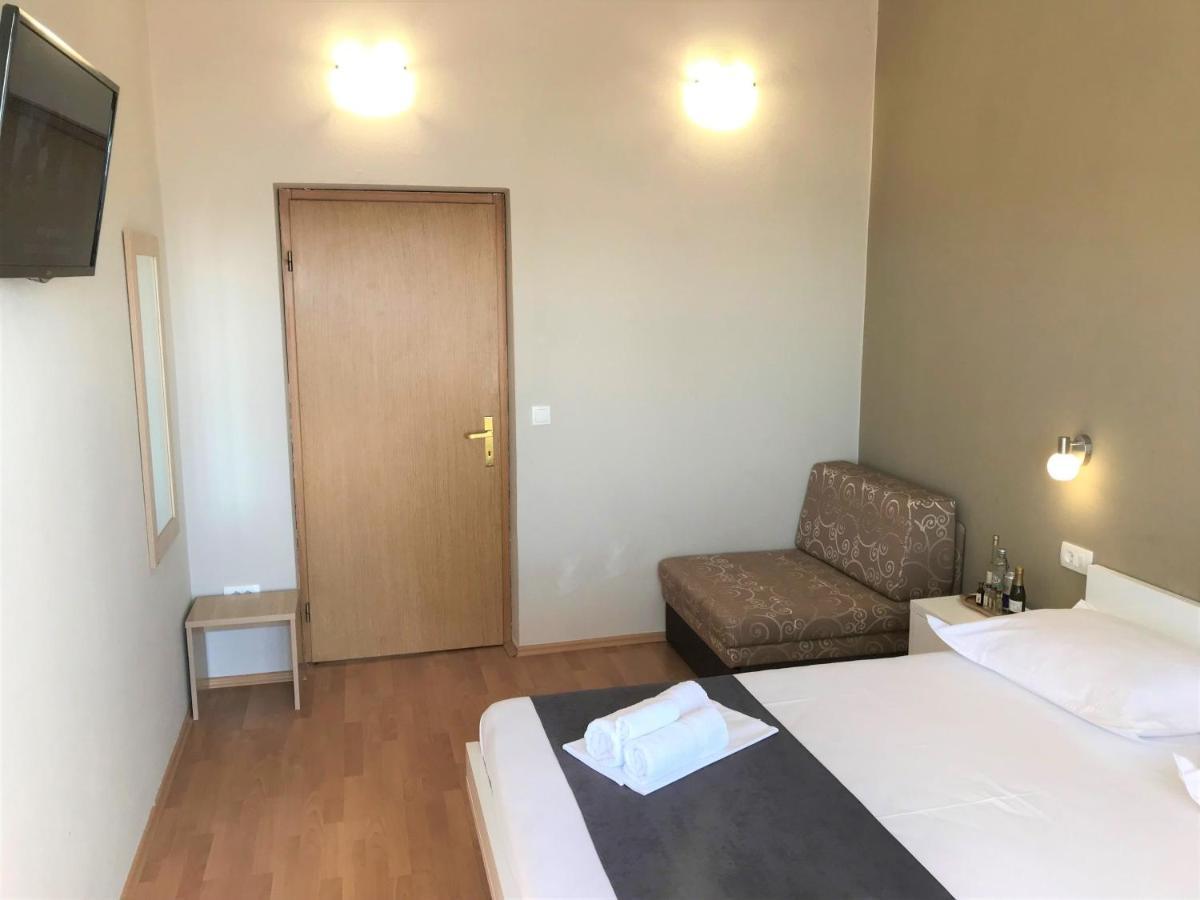 Berulia Accommodation Brela Zewnętrze zdjęcie