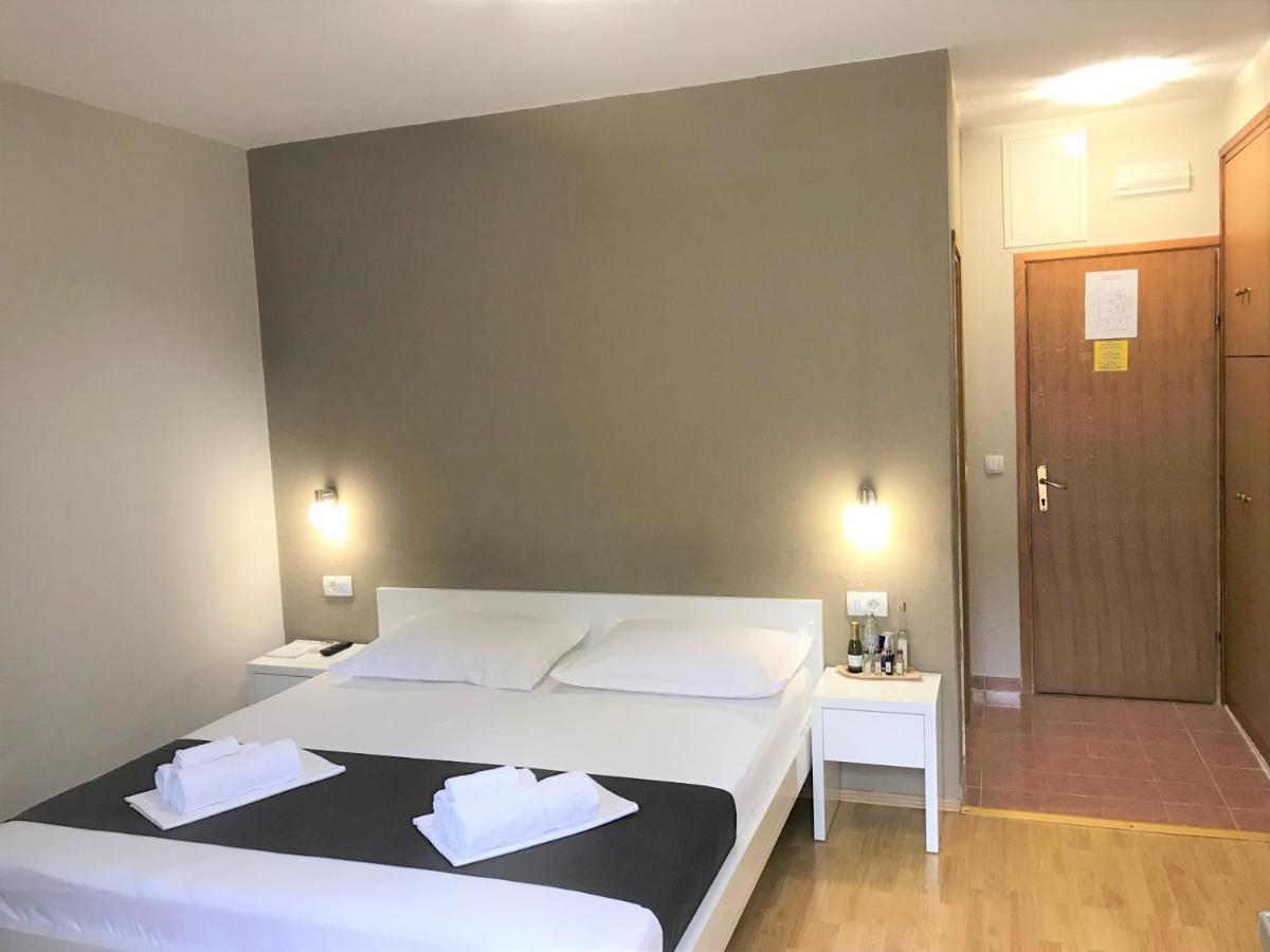Berulia Accommodation Brela Zewnętrze zdjęcie